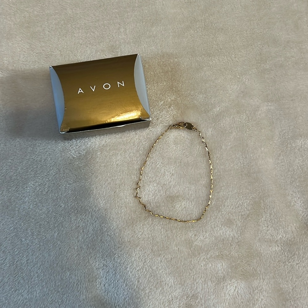 Vintage Avon ankle bracelet large sleek gold tone
